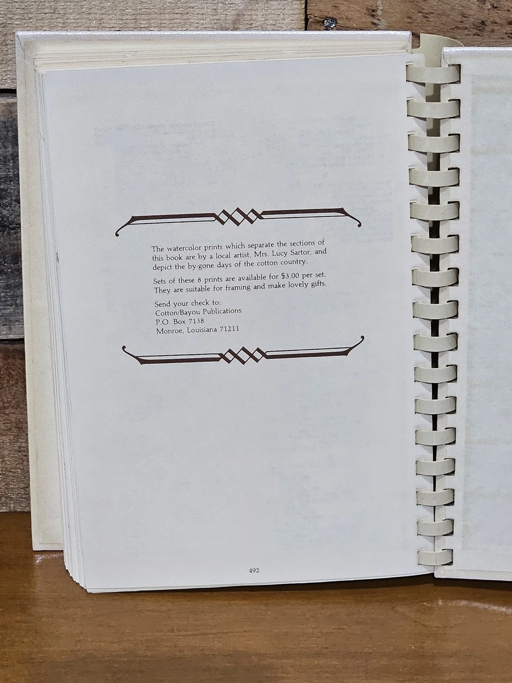 The Cotton Country Collection Cookbook - Cream/Brown